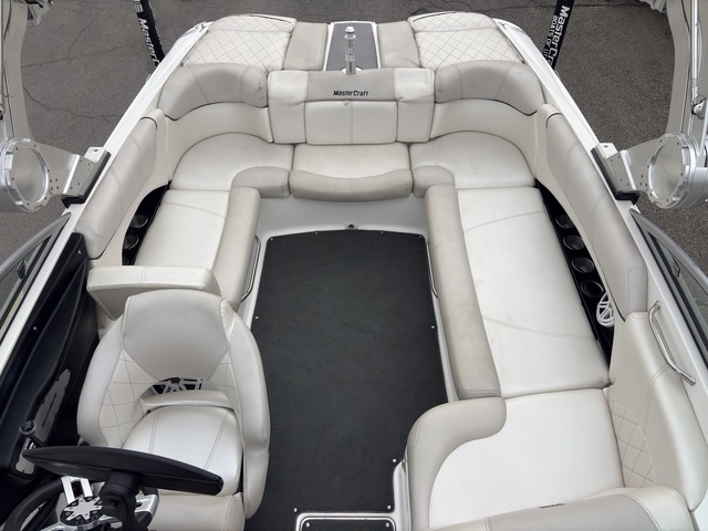 2011 23' MasterCraft "X25" Bowrider - Image 14