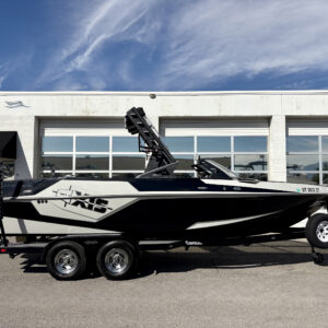 2018 22' Axis "T22" Bowrider