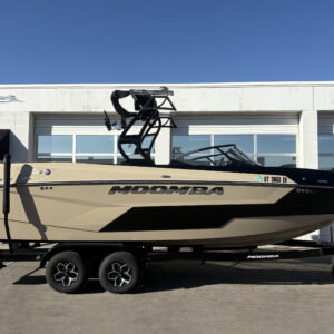 2025 23' Moomba "MAX" Bowrider